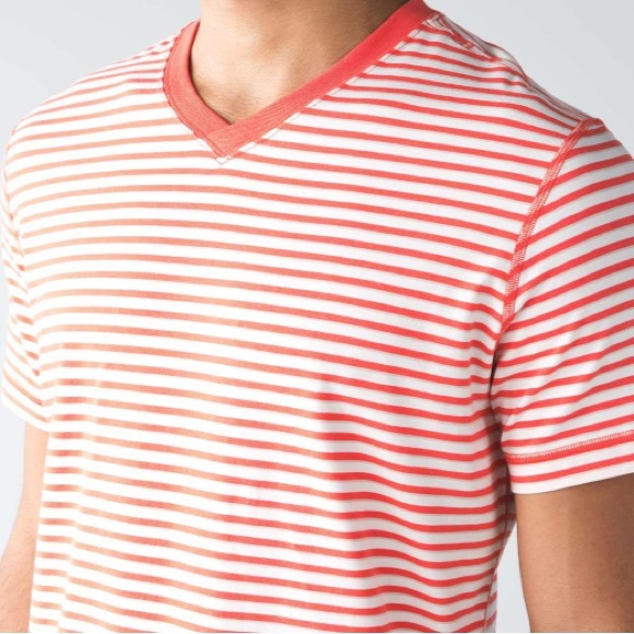 Lululemon Step Stripe Angel Wing Cape Red 5 Year Basic V-Neck Short Sleeve Shirt - Picture 7 of 7